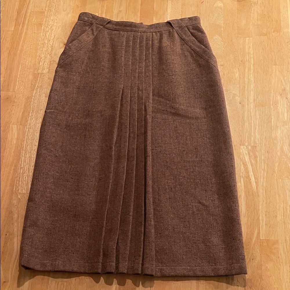 Daniel Hechter Brown Wool Tailored Midi Skirt with Front Pleats   Size 10.